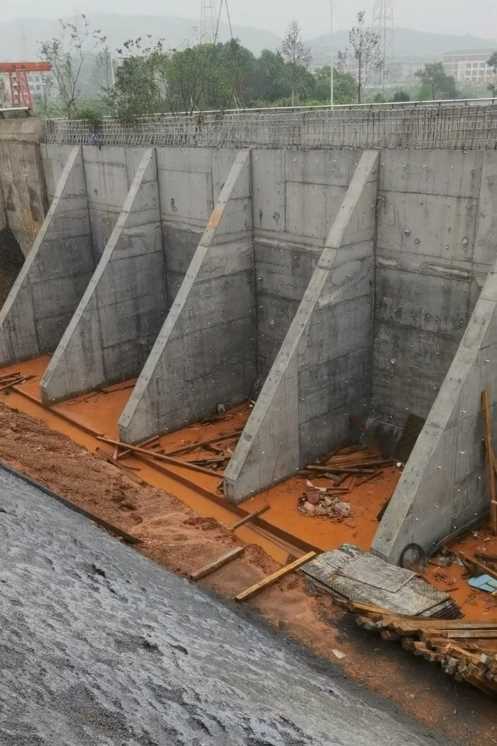 鹤壁浚县锚杆式挡土墙